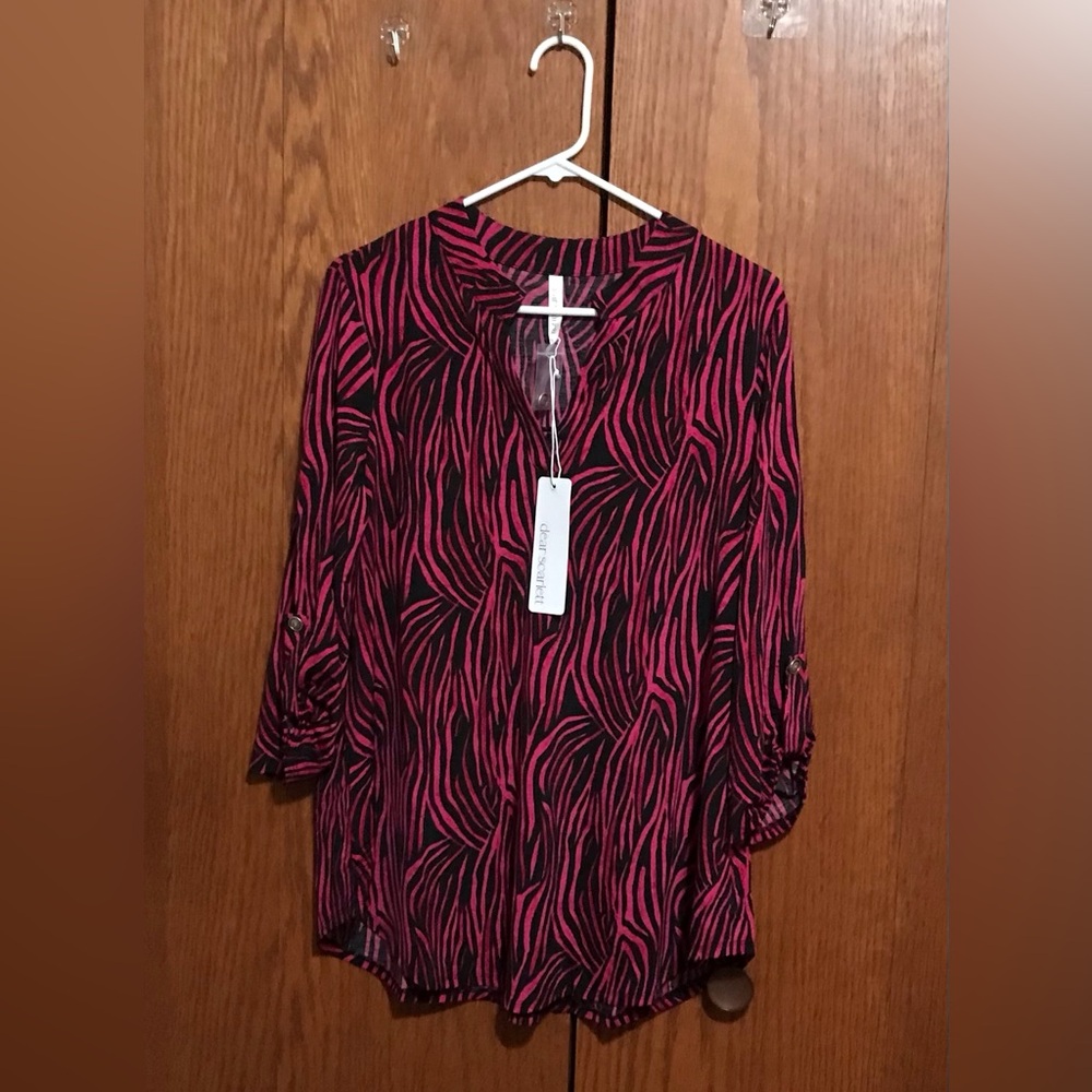 Dear Scarlett Lizzy Size Large Pink and Black Zebra-Print V-Neck Tunic Top
